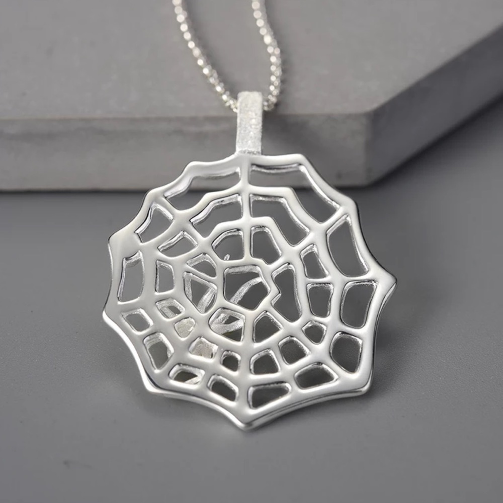 Handmade Artisan 925 Silver The Zypporah Spiderweb Necklace - Picture 5 of 6
